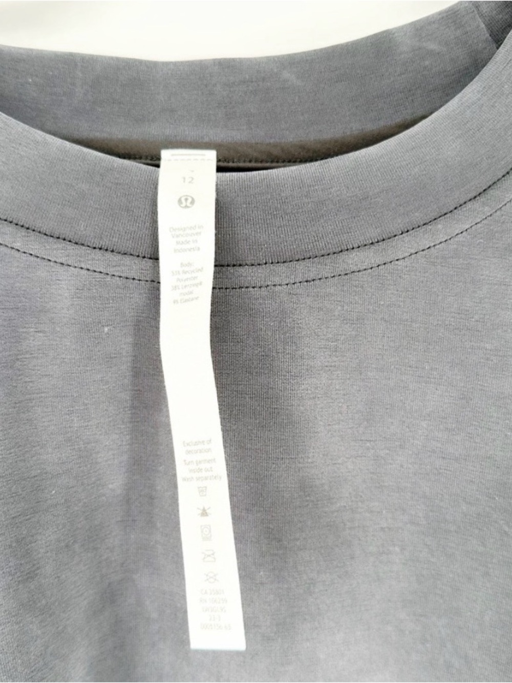 NWT Lululemon Perfectly Oversized Cropped Crew  Softstreme Size 12